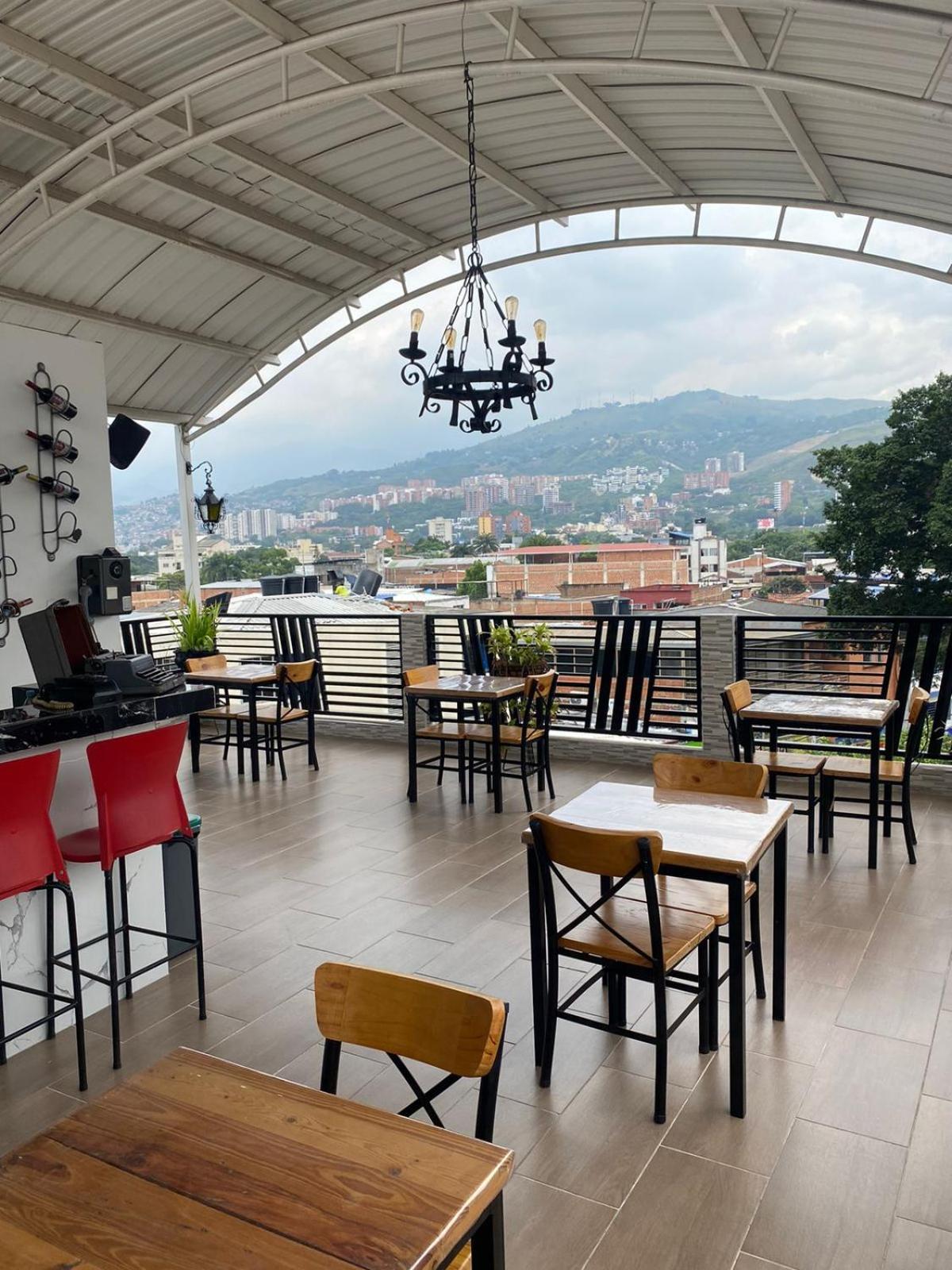Hotel Alameda Plaza Cali Dış mekan fotoğraf